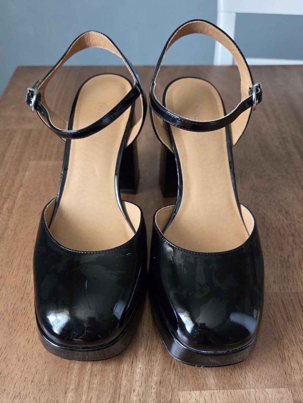 Nine West Women’s Faux Black Patent Leather Round Toe block Heel Pumps 9M